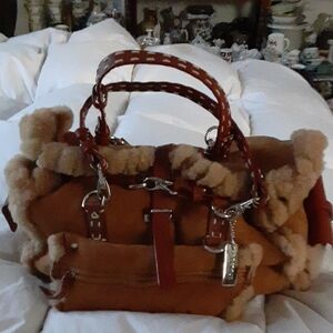 Luxurious Tan Shearling Satchel